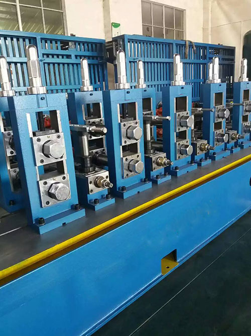 精密高頻焊管機組引流新時代 精密高頻焊管機組引流新時代