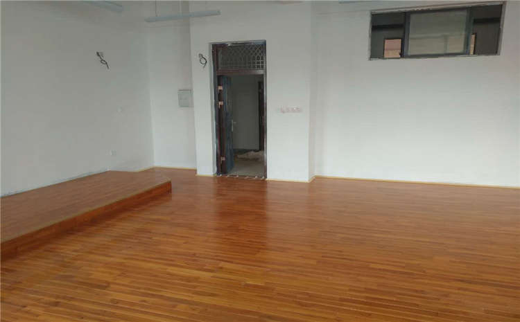 歐氏拼接板籃球場地木地板單層龍骨結構