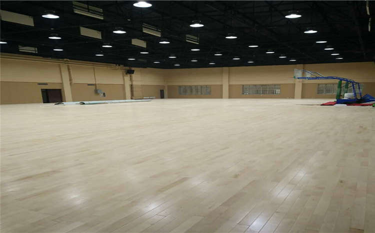 歐氏松木體育館木地板報價