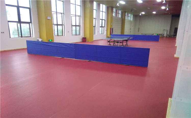 歐氏拼接板籃球運動地板一般多少錢？