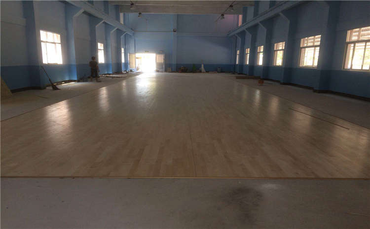 室內(nèi)運(yùn)動木地板價格表