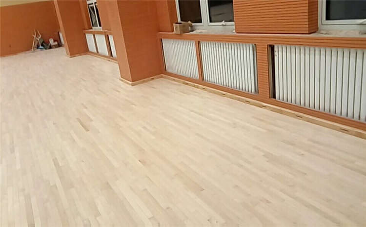 歐氏學校籃球運動地板怎么維修？