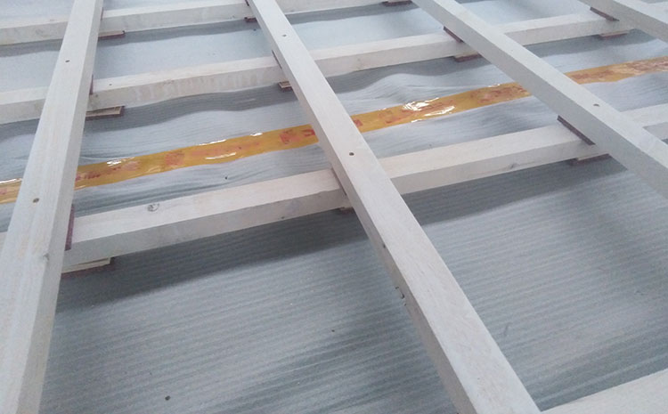 歐氏運(yùn)動(dòng)場(chǎng)木地板多少錢一平方