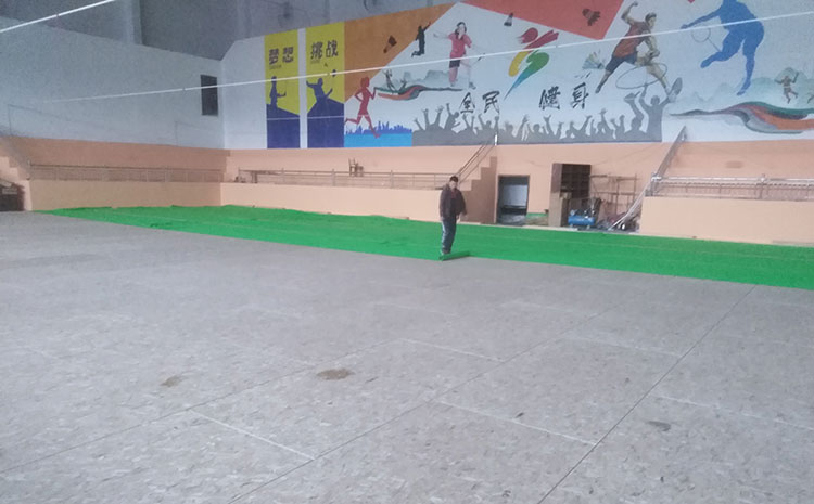 歐氏松木羽毛球館木地板市場(chǎng)價(jià)格表