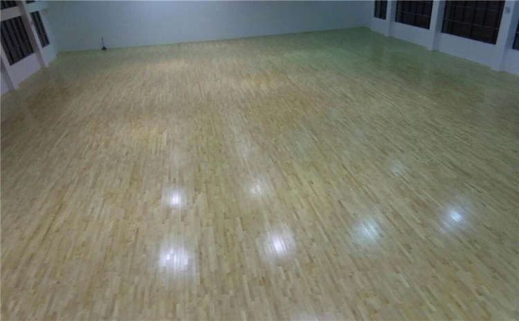 體育場運動木地板養(yǎng)護細節(jié)