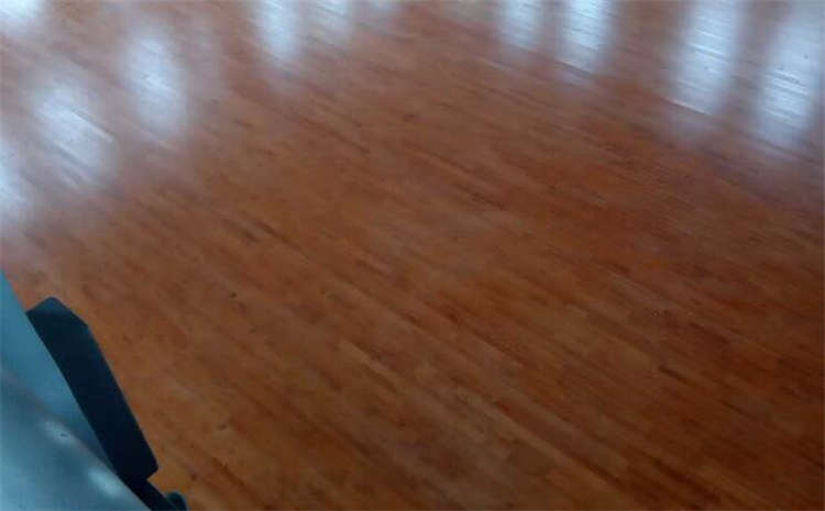 歐氏俄勒岡松籃球場實木地板哪個牌子好？